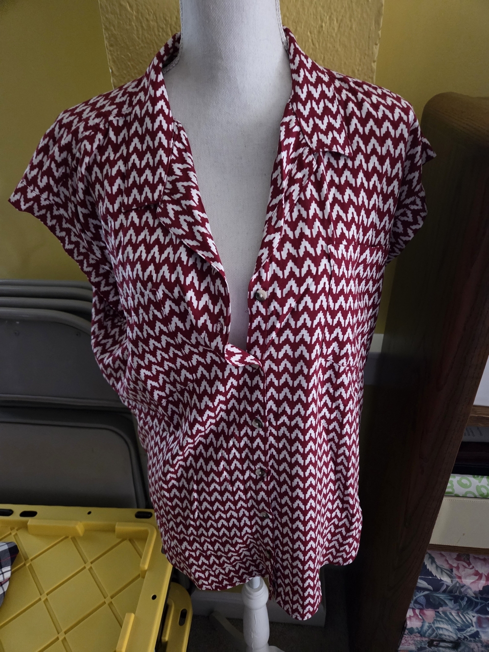 Red Chevron Cap-Sleeve Button Front Women’s Top
